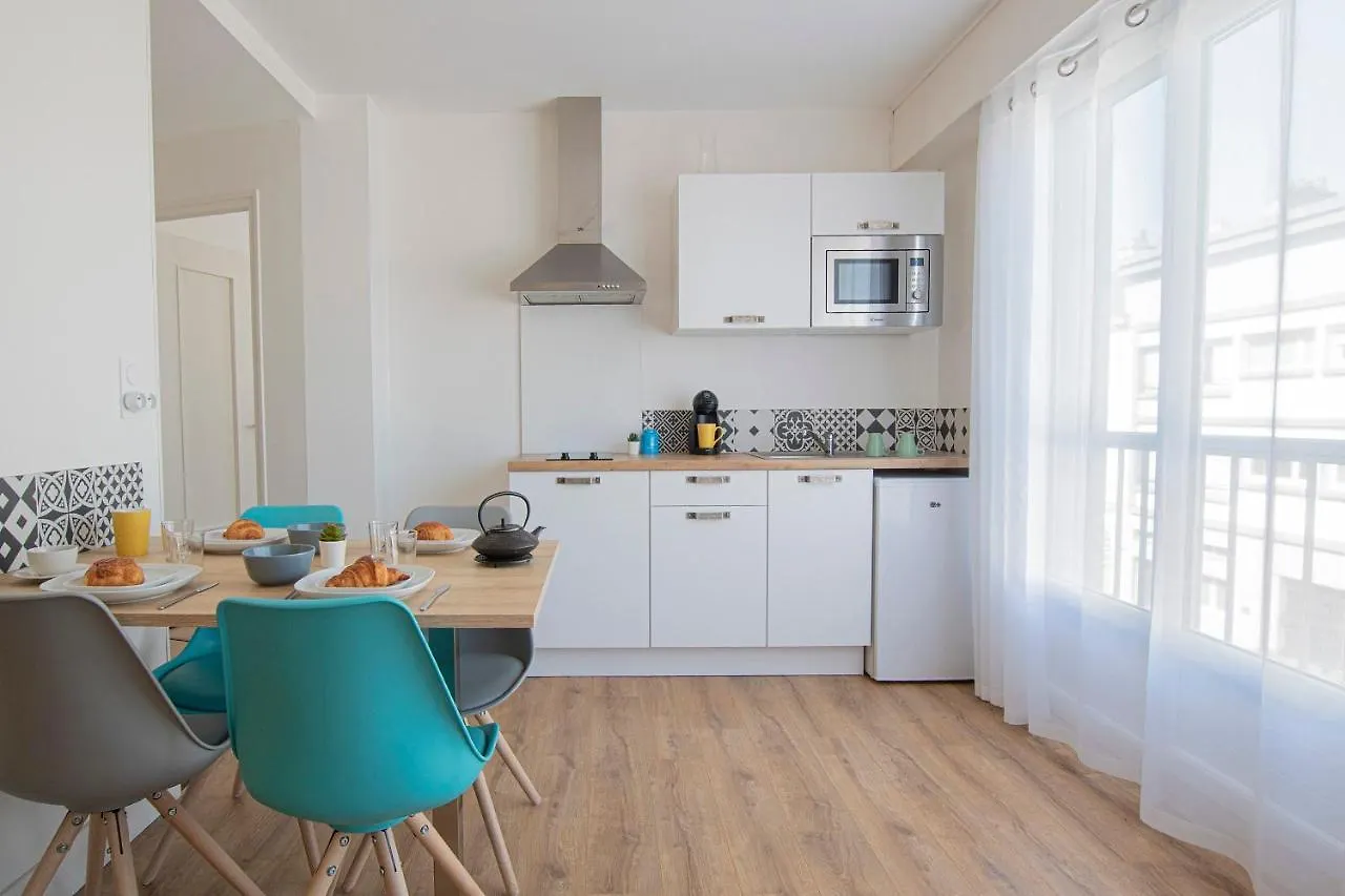 Appartement Le Lumineux à Lorient 0*,  France