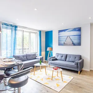 Appartement Le Grand Bleu - 3 Min Gare - Stationnement Facile - Fibre Internet - 4 Télévisions - Lave Vaisselle, Lorient